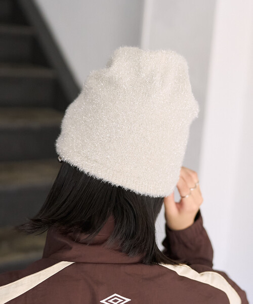 FREAK'S STORE（フリークスストア）の「UMBRO × FREAK'S STORE/アンブロ 別注 ロゴビーニー（ニットキャップ/ビーニー・レディース・ブラック/シルバー・ONE SIZE）」の8枚目の写真