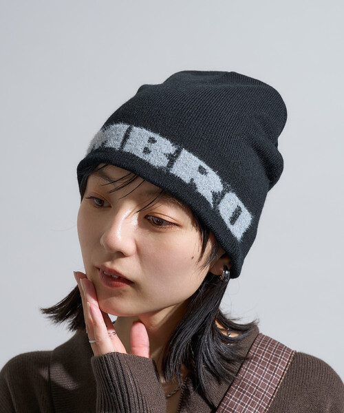 FREAK'S STORE（フリークスストア）の「UMBRO × FREAK'S STORE/アンブロ 別注 ロゴビーニー（ニットキャップ/ビーニー・レディース・ブラック/シルバー・ONE SIZE）」の12枚目の写真