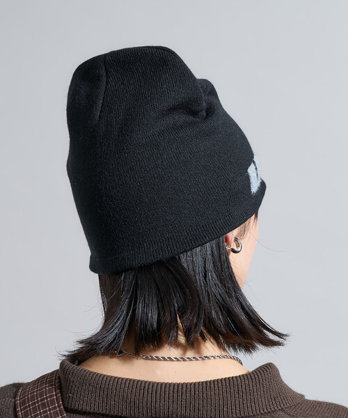 FREAK'S STORE（フリークスストア）の「UMBRO × FREAK'S STORE/アンブロ 別注 ロゴビーニー（ニットキャップ/ビーニー・レディース・ブラック/シルバー・ONE SIZE）」の15枚目の写真