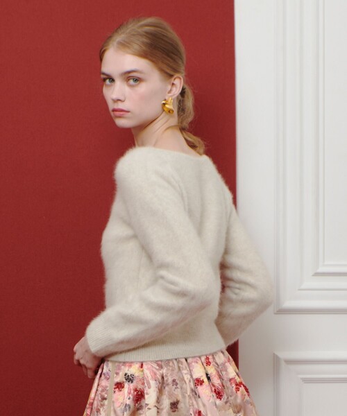 LOULOU WILLOUGHBY（ルルウィルビー）の「【LOULOU WILLOUGHBY】カシミヤブレンドファー加工プルオーバー（ニット/セーター・レディース・ライトピンク/ライトベージュ/キャメル/ブラック・2）」の7枚目の写真