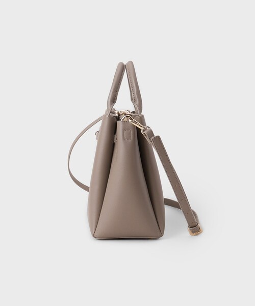 INDIVI（インディヴィ）の「ソフトタックミドルバッグ（ハンドバッグ・レディース・サンドベージュ/ブラック・00）」の7枚目の写真