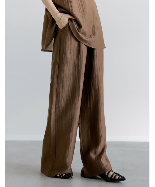 Re:EDIT（リエディ）の「[接触冷感][2点セット]シアーリネンタッチパンツセットアップ（セットアップ・レディース・カーキ/ブラック/ブラウン・MEDIUM）」の9枚目の写真