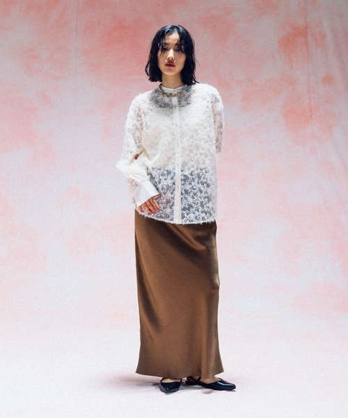 LEPSIM(レプシィム)の「ノーカラー刺繍レースシャツ 577238(シャツ/ブラウス・レディース・ブラック/オフホワイト・FREE)」の6枚目の写真