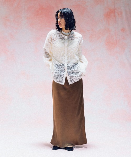 LEPSIM(レプシィム)の「ノーカラー刺繍レースシャツ 577238(シャツ/ブラウス・レディース・ブラック/オフホワイト・FREE)」の7枚目の写真