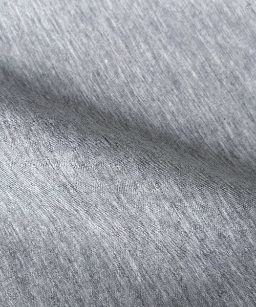 ELFRANK(エルフランク)の「ダンボール 襟付き パワーショルダー Aライン トップス(Tシャツ/カットソー・レディース・グレー/オフホワイト/チャコールグレー・FREE)」の19枚目の写真