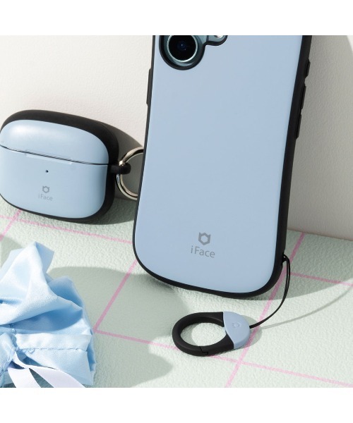 iFace(アイフェイス)の「iFace First Class カラビナリング ストラップ(キーホルダー・レディース・スモークピンク/ブラック/セージグリーン/グレイッシュブルー/ベージュ/ホワイト・FREE)」の17枚目の写真
