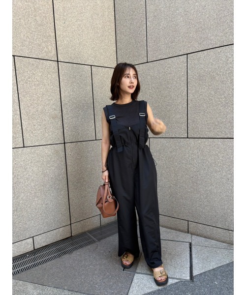 Day and Grade(デイアンドグレイド)の「【RISAKOセレクト】ウエストドロストサロペット(サロペット/オーバーオール・レディース・ブラック/グレー・FREE)」の3枚目の写真