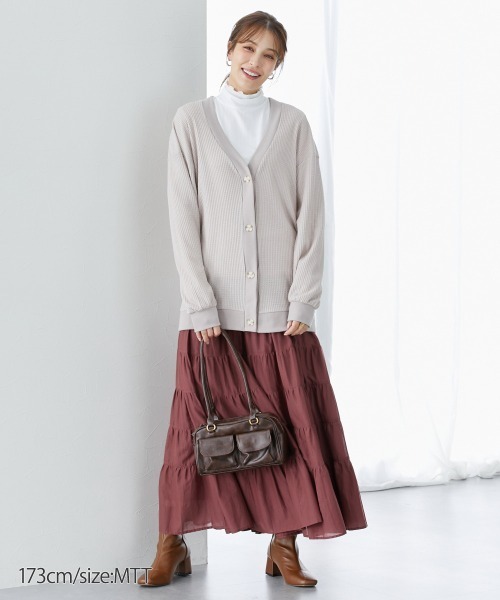 slattgir（スラットジール）の「高身長　ワッフル素材ロング丈カットソーカーディガン（UVカット）（トールサイズ）（カーディガン/ボレロ・レディース・ベージュ/ブラック/チャコールグレー・TM/TL/TLL/T3L/T4L/T5L）」の4枚目の写真