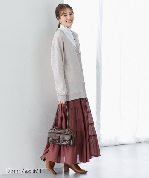 slattgir（スラットジール）の「高身長　ワッフル素材ロング丈カットソーカーディガン（UVカット）（トールサイズ）（カーディガン/ボレロ・レディース・ベージュ/ブラック/チャコールグレー・TM/TL/TLL/T3L/T4L/T5L）」の5枚目の写真