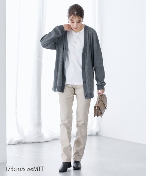 slattgir（スラットジール）の「高身長　ワッフル素材ロング丈カットソーカーディガン（UVカット）（トールサイズ）（カーディガン/ボレロ・レディース・ベージュ/ブラック/チャコールグレー・TM/TL/TLL/T3L/T4L/T5L）」の17枚目の写真