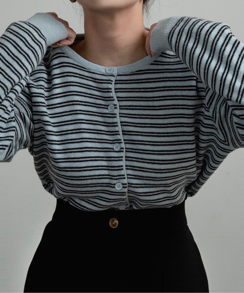 lawgy（ラウジー）の「horizontal stripe crew neck cardigan / ホリゾンタルストライプクルーネックカーディガン（カーディガン/ボレロ・レディース・ブラウン/グレー/スカイブルー・FREE）」の3枚目の写真