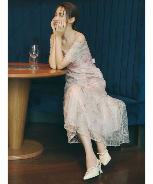 dazzlin（ダズリン）の「ラメ刺繍チュール2WAYスリーブドレス（ドレス・レディース・アイボリー/ベージュ/ピンク・SMALL/MEDIUM）」の3枚目の写真