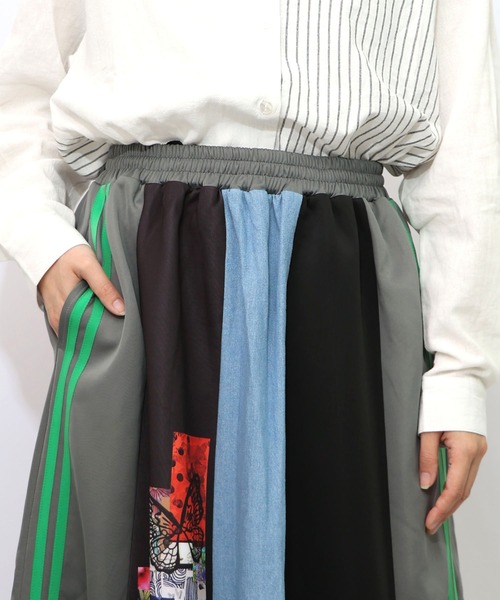 ScoLar（スカラー）の「153637：ロゴコラージュ柄 デニム×ジャージ切替スカート（スカート・レディース・ブラック/グレー・M）」の19枚目の写真