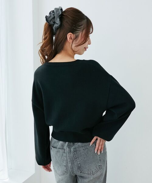 MAJESTIC LEGON(マジェスティックレゴン)の「ふわふわLadycatリボンニット(ニット/セーター・レディース・ボルドー/ピンク/ブラック/チャコールグレー・MEDIUM)」の6枚目の写真