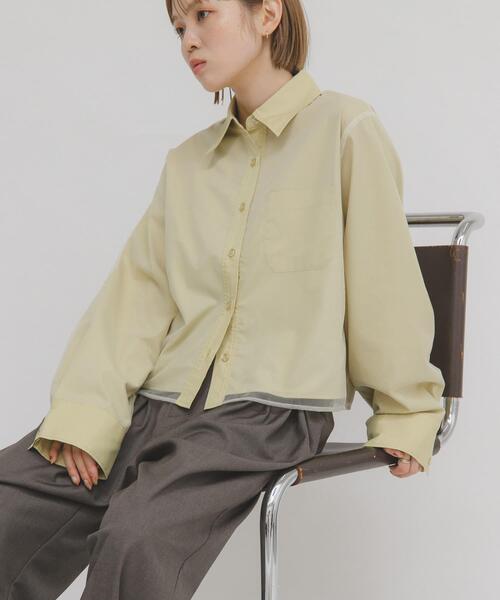 KBF（ケイビーエフ）の「チュールレイヤードショートシャツ（シャツ/ブラウス・レディース・アイボリー/グレー系その他/ライトカーキ・ONE）」の3枚目の写真