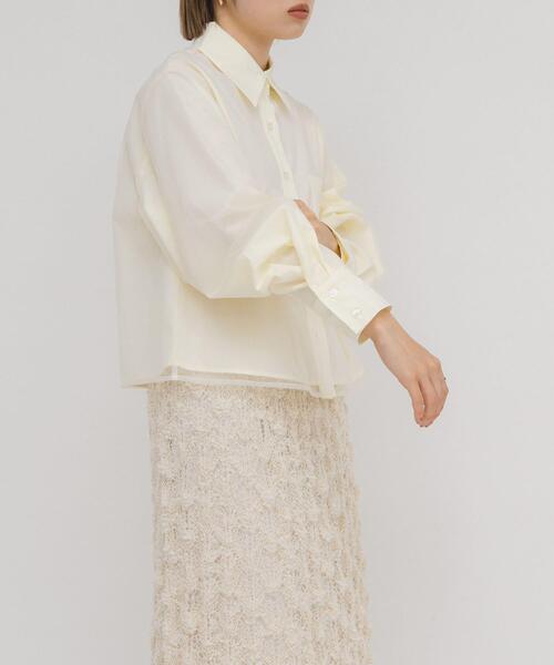 KBF（ケイビーエフ）の「チュールレイヤードショートシャツ（シャツ/ブラウス・レディース・アイボリー/グレー系その他/ライトカーキ・ONE）」の5枚目の写真