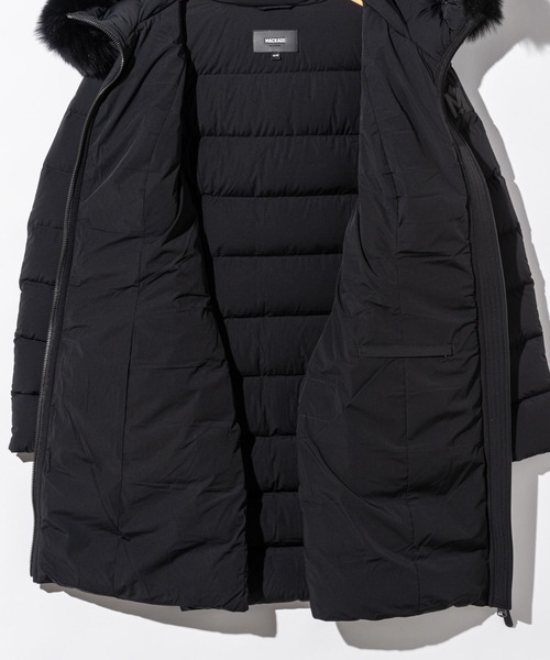 Mackage（マッカージュ）の「Mackage CALLA-BX Hooded Light Down Coat マッカージュ カーラビーエックス ダウンジャケット（ダウンジャケット/コート・レディース・ブラック・MEDIUM/X-LARGE/LARGE/SMALL）」の17枚目の写真