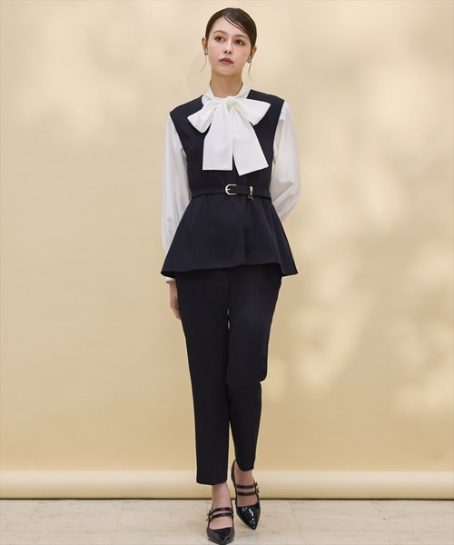 SWINGLE（スウィングル）の「ベーシックテーパードパンツ（その他パンツ・レディース・ベージュ/ネイビー/ピンク・SMALL/MEDIUM）」の2枚目の写真