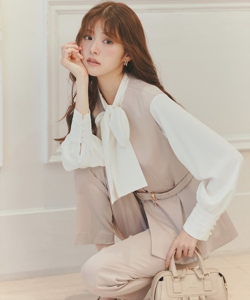 SWINGLE（スウィングル）の「ベーシックテーパードパンツ（その他パンツ・レディース・ベージュ/ネイビー/ピンク・SMALL/MEDIUM）」の6枚目の写真