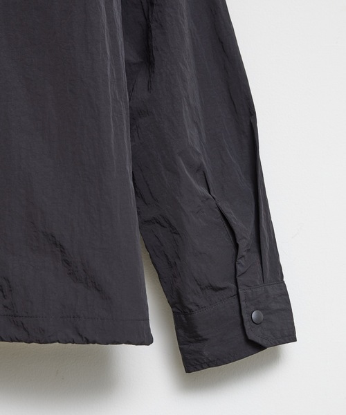COMMON WARE(コモンウェアー)の「EM:NoiR ノアール Connect Shirt/ ナイロン コネクトシャツ(ミリタリージャケット・メンズ・ブラック・MEDIUM/LARGE)」の13枚目の写真