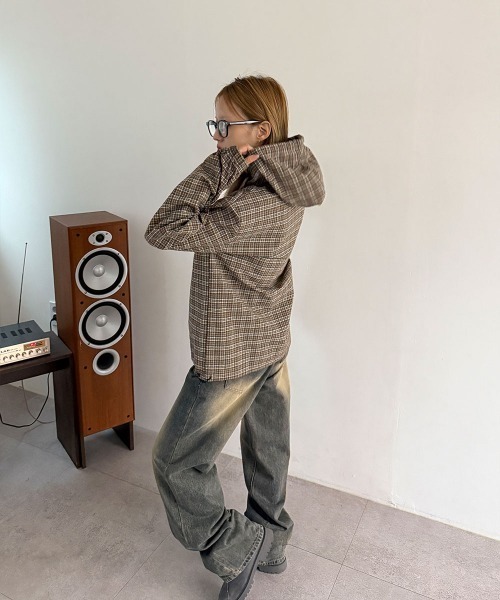 4INT.(フォイント)の「ヴィンテージ サンド ウォッシング セミ ワイド デニム パンツ(デニムパンツ・レディース・ブルー・S/M/L)」の18枚目の写真