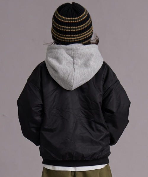 PAIRMANON STREET（ペアマノンストリート）の「フリース リバーシブル MA-1【PAIRMANON STREET】（MA-1・キッズ・ブラック/カーキ・150/140/130/120/110/160/90/100）」の4枚目の写真