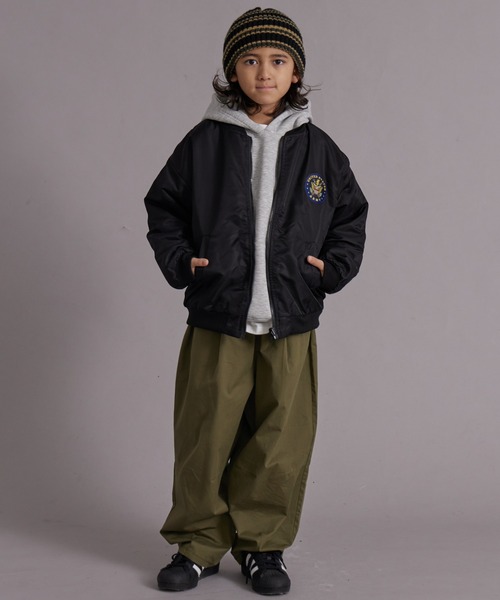 PAIRMANON STREET（ペアマノンストリート）の「フリース リバーシブル MA-1【PAIRMANON STREET】（MA-1・キッズ・ブラック/カーキ・150/140/130/120/110/160/90/100）」の5枚目の写真