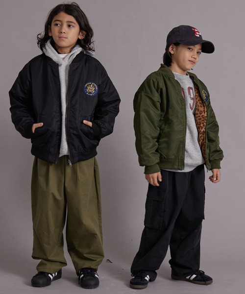 PAIRMANON STREET（ペアマノンストリート）の「フリース リバーシブル MA-1【PAIRMANON STREET】（MA-1・キッズ・ブラック/カーキ・150/140/130/120/110/160/90/100）」の7枚目の写真