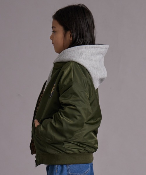 PAIRMANON STREET（ペアマノンストリート）の「フリース リバーシブル MA-1【PAIRMANON STREET】（MA-1・キッズ・ブラック/カーキ・150/140/130/120/110/160/90/100）」の8枚目の写真