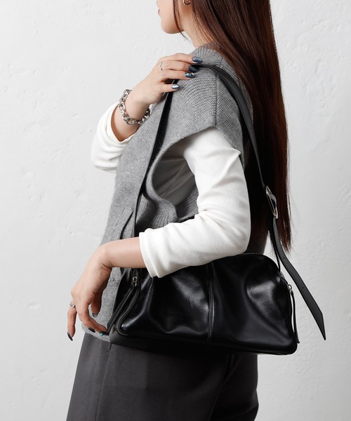 COLONY 2139（コロニートゥーワンスリーナイン）の「片畦ジップアップベスト（ベスト・レディース・ブラック/バーガンディー/グレー・FREE）」の6枚目の写真