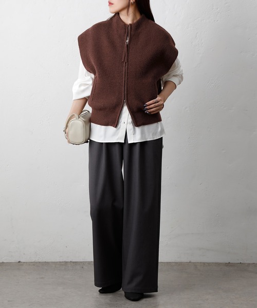 COLONY 2139（コロニートゥーワンスリーナイン）の「片畦ジップアップベスト（ベスト・レディース・ブラック/バーガンディー/グレー・FREE）」の11枚目の写真