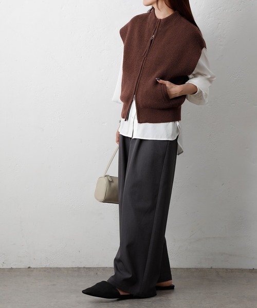 COLONY 2139（コロニートゥーワンスリーナイン）の「片畦ジップアップベスト（ベスト・レディース・ブラック/バーガンディー/グレー・FREE）」の12枚目の写真