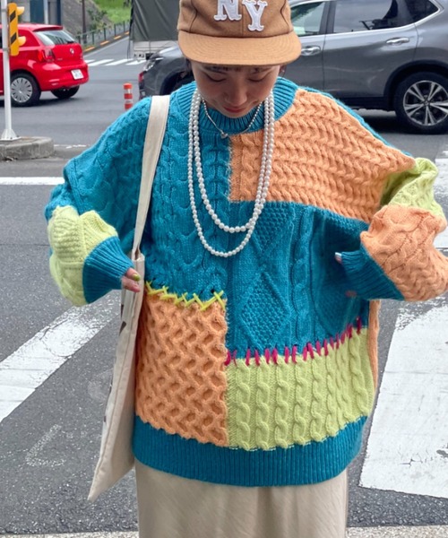 RODEO CROWNS WIDE BOWL（ロデオクラウンズワイドボウル）の「カスタムケーブルニット（ニット/セーター・レディース・ブルー系その他/ピンク系その他/ホワイト系その他・FREE）」の2枚目の写真