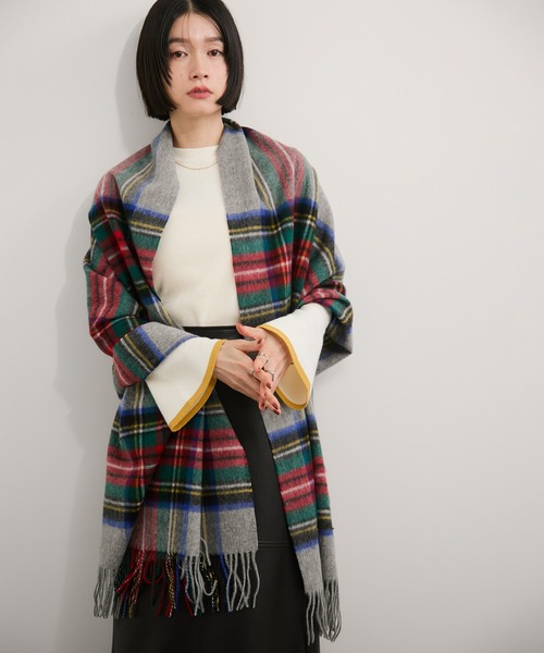 TWEED MILL（ツイードミル）の「【TWEEDMILL/ツイードミル】大判ストール（ストール/ショール・レディース・チャコールグレー/グレー/オフホワイト/ブラック系その他3/グレー系その他/ブルー系その他6/ベージュ系その他/グリーン系その他・FREE）」の5枚目の写真