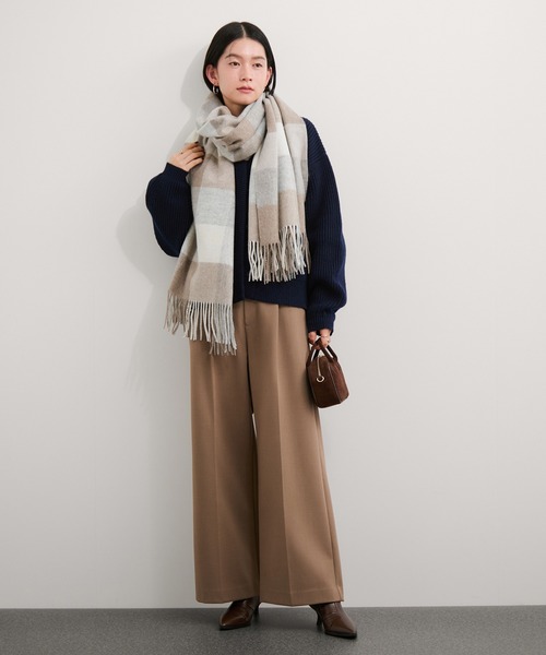 TWEED MILL（ツイードミル）の「【TWEEDMILL/ツイードミル】大判ストール（ストール/ショール・レディース・チャコールグレー/グレー/オフホワイト/ブラック系その他3/グレー系その他/ブルー系その他6/ベージュ系その他/グリーン系その他・FREE）」の11枚目の写真