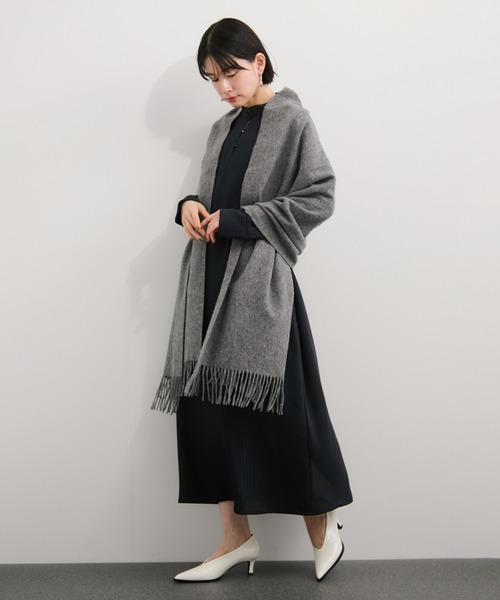 TWEED MILL（ツイードミル）の「【TWEEDMILL/ツイードミル】大判ストール（ストール/ショール・レディース・チャコールグレー/グレー/オフホワイト/ブラック系その他3/グレー系その他/ブルー系その他6/ベージュ系その他/グリーン系その他・FREE）」の16枚目の写真