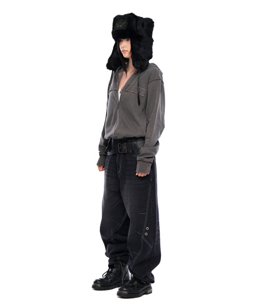 AAKAM（アーカム）の「Logo Patch Zip-Up Hoodie (Black)（パーカー・レディース・その他・1/2）」の5枚目の写真