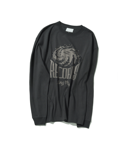 1993STUDIO(1993スタジオ)の「ロングプレイレコード ロングスリーブ_チャコール(Tシャツ/カットソー・レディース・その他・MEDIUM/LARGE)」の3枚目の写真