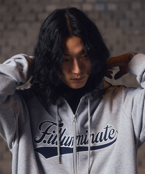 F.ILLUMINATE(フィルミネイト)の「シグネチャーウェーブロゴフードジップアップ-メランジグレー(パーカー・レディース・その他・SMALL/MEDIUM/LARGE)」の3枚目の写真