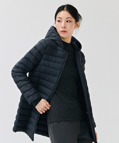 CHASECULT(チェイスカルト)の「女性 軽量 ダウン ミドル キルティング ジャンパー-DFZG4753C09(ダウンジャケット/コート・レディース・チャコールグレー・90/85/95)」の3枚目の写真