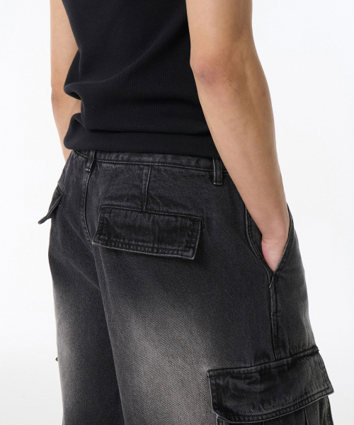 MUSINSA STANDARD（ムシンサスタンダード）の「ビッグブラシカーゴバミューダデニムパンツ[ブラック]（デニムパンツ・メンズ・その他・40/38/36/34/32/30/31/33/26/27/28/29）」の6枚目の写真