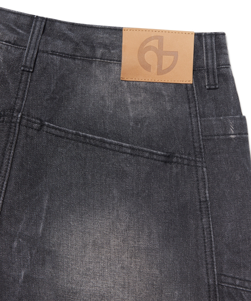 NOMANUAL（NOMANUAL）の「HALF & HALF DENIM PANTS - WASHED BLACK（デニムパンツ・レディース・その他・SMALL/MEDIUM/LARGE）」の8枚目の写真