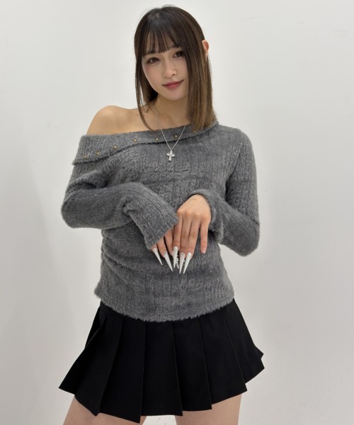 .KOM(ドットコム)の「A'GEM/9 × .kom 『.kom/ドットケーオーエム』 ワンショルダーボタンデザインニットトップス(ニット/セーター・レディース・ブラウン/グレー/ベージュ・FREE)」の12枚目の写真