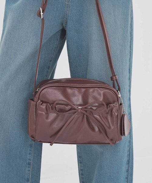 Honeys(ハニーズ)の「ハートミラーリボンバッグ(ショルダーバッグ・レディース・アイボリー/ピンクベージュ/ブラック/ブラウン・FREE)」の20枚目の写真