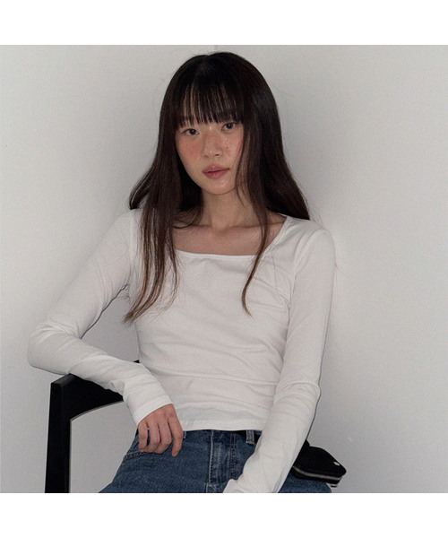 TWEE(トゥウィー)の「スティールベーシック長袖Tシャツ(スクエアネックver.)(Tシャツ/カットソー・レディース・ブラック/グレー/アイボリー・FREE)」の1枚目の写真