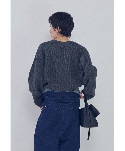 1er Arrondissement(プルミエアロンディスモン)の「ウールナイロン畦Vネックプルオーバー(ニット/セーター・レディース・グレー系その他7/ブラック系その他3/オフホワイト・FREE)」の18枚目の写真