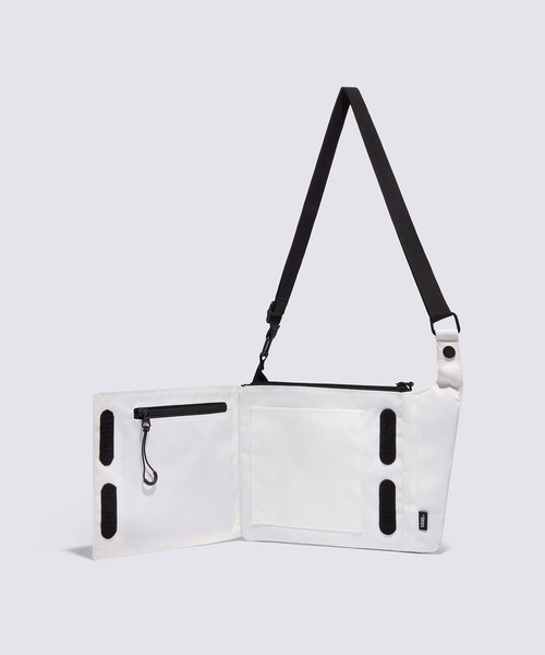 VANスポーツバック セール】クロスボディー ロゴバッグ / CROSSBODY LOGO BAG marshmallow