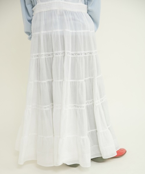 Dot＆Stripes CHILD WOMAN（ドットアンドストライプス　チャイルドウーマン）の「80ボイル レースピンタック ティアードワンピース（ワンピース・レディース・ホワイト・FREE）」の9枚目の写真