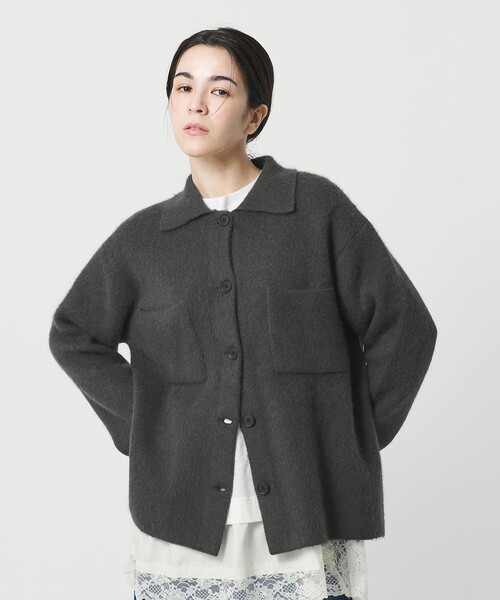BEAUTY&YOUTH UNITED ARROWS（ビューティーアンドユースユナイテッドアローズ）の「チャイニーズラクーンブレンド ポケット シャツカーディガン（カーディガン/ボレロ・レディース・ダークグレー/グレー系/オフホワイト・FREE）」の2枚目の写真