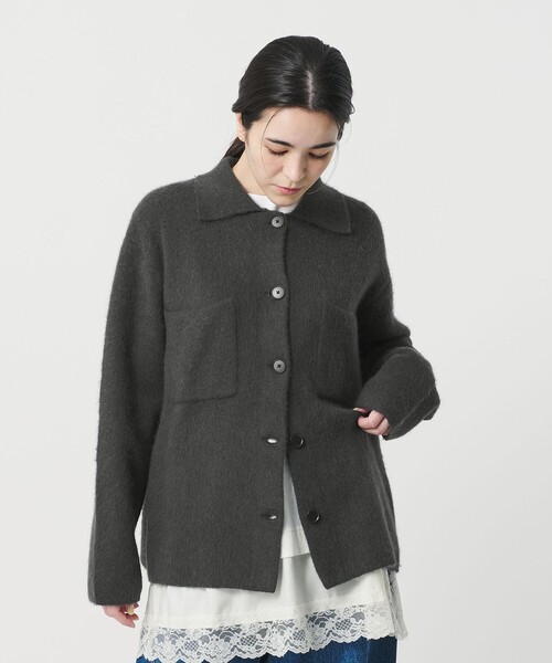 BEAUTY&YOUTH UNITED ARROWS（ビューティーアンドユースユナイテッドアローズ）の「チャイニーズラクーンブレンド ポケット シャツカーディガン（カーディガン/ボレロ・レディース・ダークグレー/グレー系/オフホワイト・FREE）」の12枚目の写真